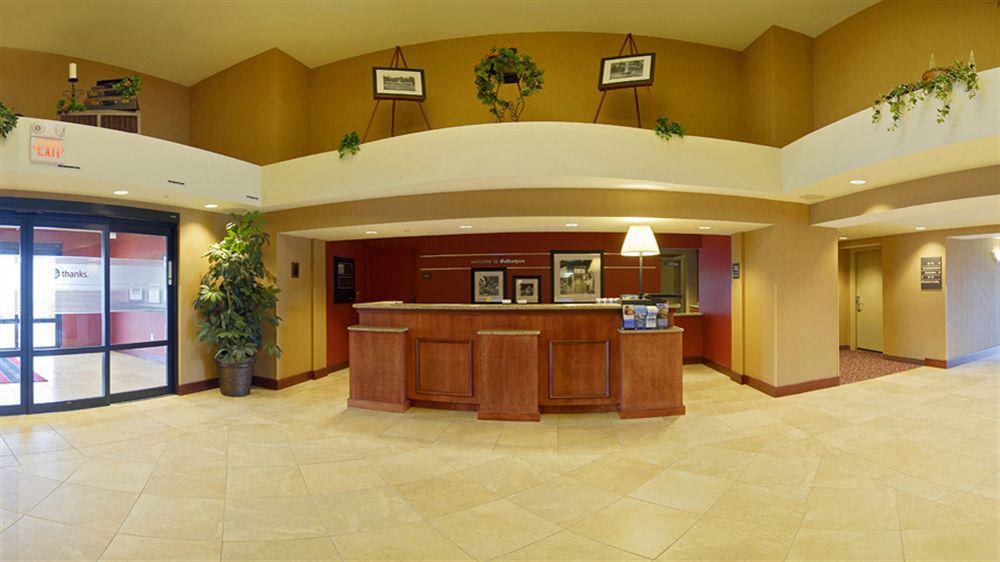 Hotel Hampton 3*